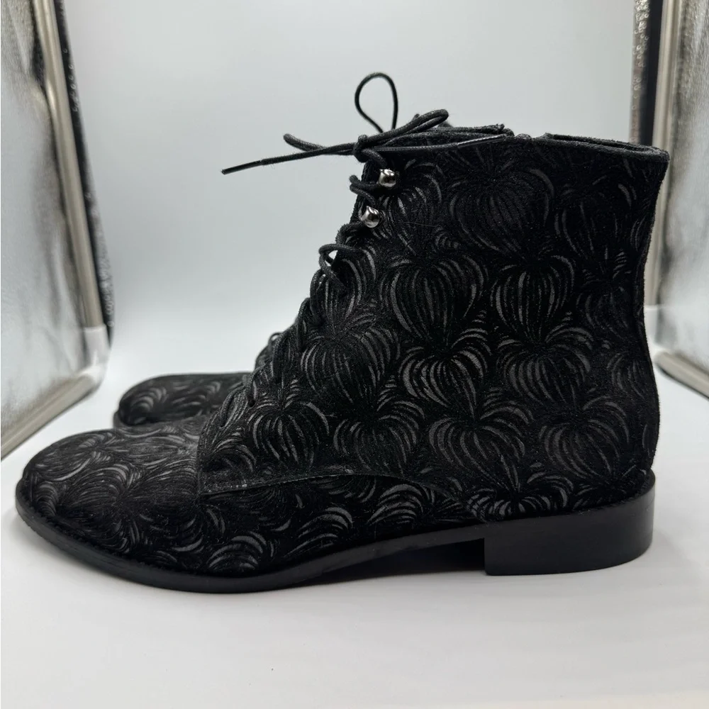 G Comfort Embossed Leather Ankle Boots Black 39